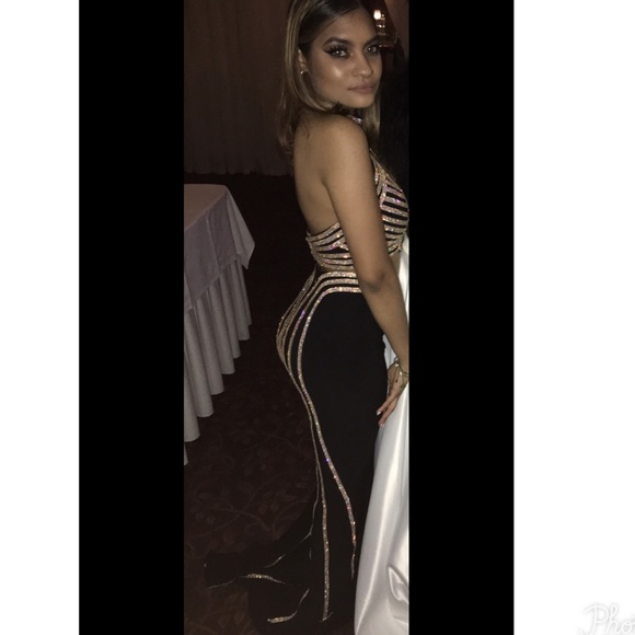 Dresses & Skirts - 2-piece prom dress